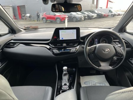 2023 Toyota C-HR HYBRID SPORT 4DR AUTO €29,950 thumbnail