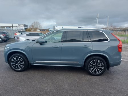 2023 Volvo XC90 T8 PHEV CORE AWD 5DR AUTO €67,950 thumbnail