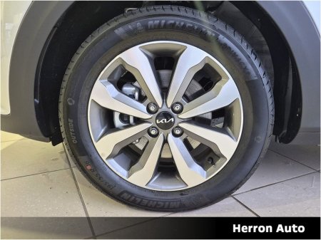 2025 Kia Stonic 5dr K2 1.0T €24,900 thumbnail