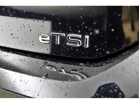 2023 Volkswagen Golf 1.5 ETSI STYLE MHEV 130BHP*IRISH CAR*ALLOYS* REVERSE CAMERA €28,890 thumbnail