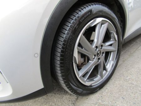 2021 DS Automobiles DS 7 Crossback E-TENSE PRESTIGE €28,950 thumbnail