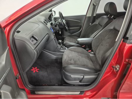 2016 Volkswagen Polo **HIGHLINE**AUTO**LEATHER/ALCANTARA SEATS**HEATED SEATS**ANDROID/APPLE MEDIA RADIO**DISTRONIC CRUISE CONTROL**LED HEADLAMPS**CLIMATE CONTROL**REVERSE CAMERA**AUTO LIGHTS**FOLDING MIRRORS**PADEL SHIFT* €13,499 thumbnail
