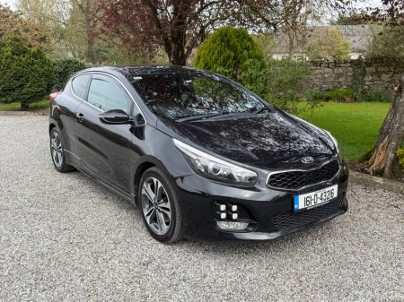 2016 Kia Ceed - thumbnail 2