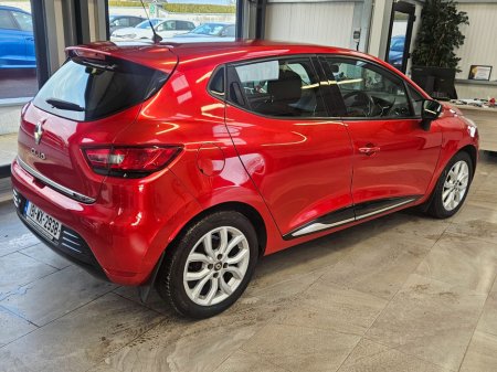 2019 Renault Clio - thumbnail 3