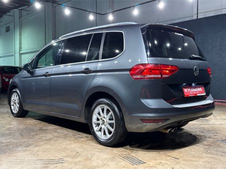 2020 Volkswagen Touran 1.4 AUTOMATIC - 7 SEATER - ALLOY WHEELS - REAR CAMERA - COMFORT LINE €24,950 thumbnail