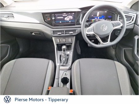 2025 Volkswagen Taigo - view 4