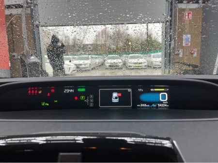 2022 Toyota Prius - thumbnail 19