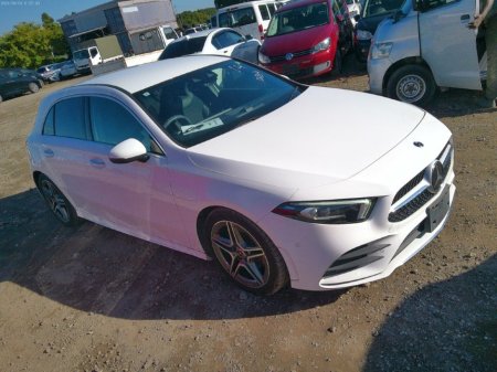 2019 Mercedes-Benz A Class A 200 D AMG LINE €24,950 thumbnail