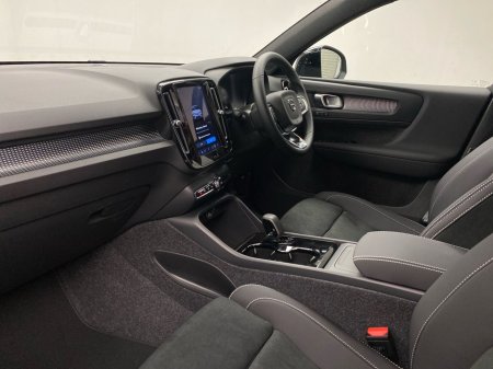 2026 Volvo EX40 - thumbnail 10