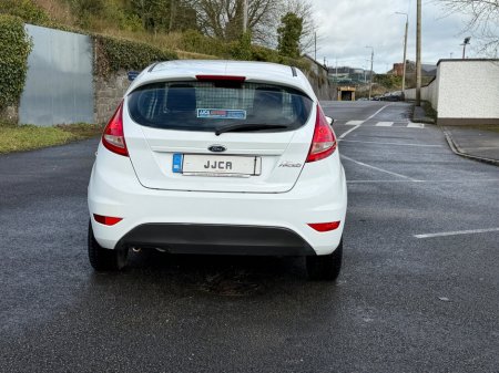 2012 Ford Fiesta - thumbnail 6