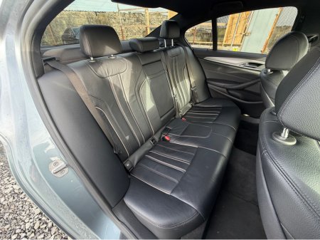 2018 BMW 5 Series - thumbnail 24