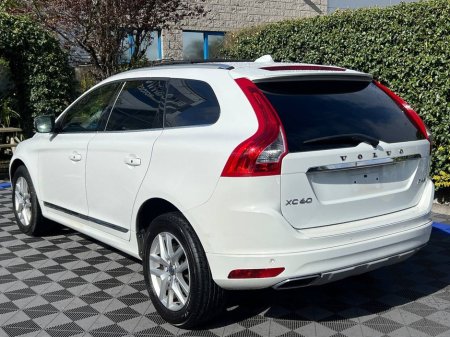 2017 Volvo XC60 - thumbnail 7