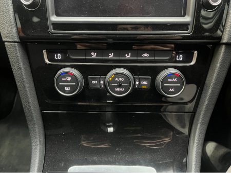 2015 Volkswagen Golf - thumbnail 18