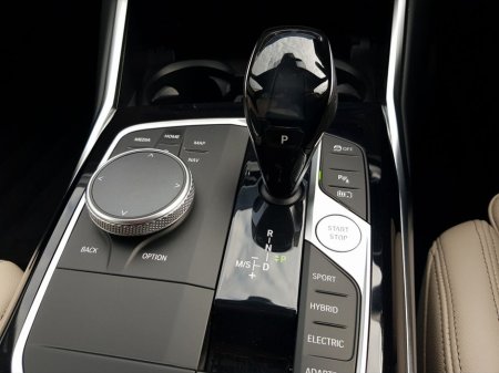 2021 BMW 3 Series - thumbnail 10