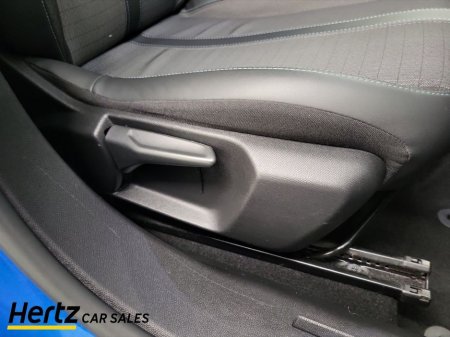 2023 Peugeot 2008 - thumbnail 19