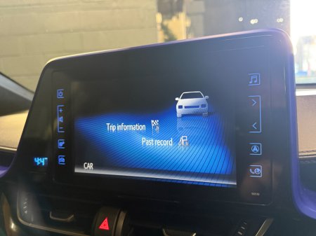 2018 Toyota C-HR 1.2 TURBO PETROL LUNA SPORT €17,900 thumbnail