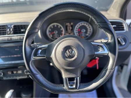 2013 Volkswagen Polo - thumbnail 11