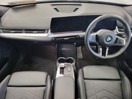 2025 BMW X1 - thumbnail 4