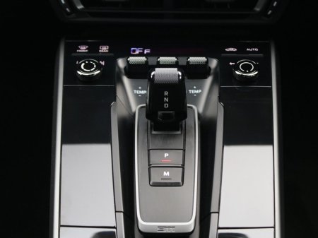 2022 Porsche 911 Carrera €175,000 thumbnail