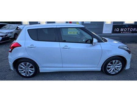 2014 Suzuki Swift - thumbnail 4