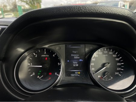 2015 Nissan Qashqai 1.5 DSL SV 4DR LOW KM €8,950 thumbnail