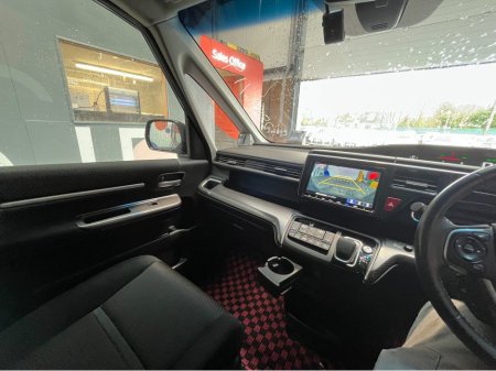 2019 Honda Stepwagon - thumbnail 16