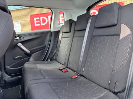 2014 Peugeot 2008 - thumbnail 12