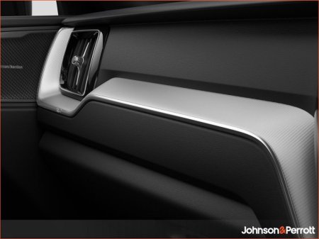 2026 Volvo XC60 T6 350bhp AWD PHEV Plus Black Edition - Vapour Grey Metallic €76,245 thumbnail