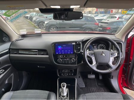 2019 Mitsubishi Outlander G 4WD AUTOMATIC 2.4 PETROL PLUG IN HYBRID //HIGH SPEC//HALF LEATHER SEATS//HEATED SEATS AND STEERING WHEEL//REVERSE CAMERA//KEYLESS ENTRY// €22,950 thumbnail