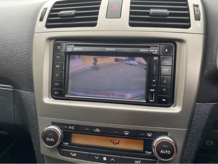 2011 Toyota Avensis - thumbnail 11