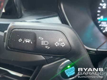 2021 Ford Focus - thumbnail 25