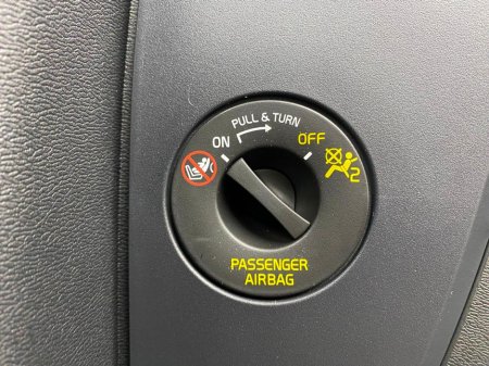 2026 Volvo EX40 - thumbnail 24