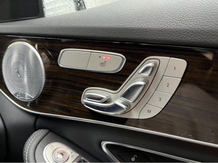 2016 Mercedes-Benz C Class - thumbnail 13