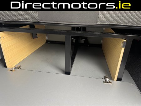 2020 Volkswagen Transporter - thumbnail 17