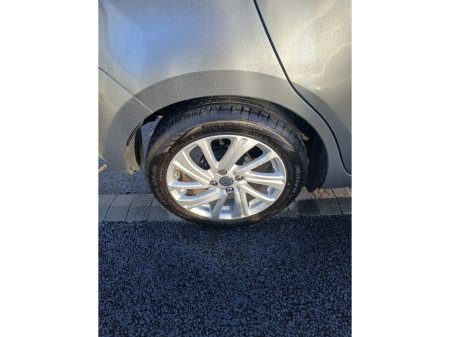 2022 Suzuki Swift 1.2 SZ-T Hybrid Dualjet MT €15,995