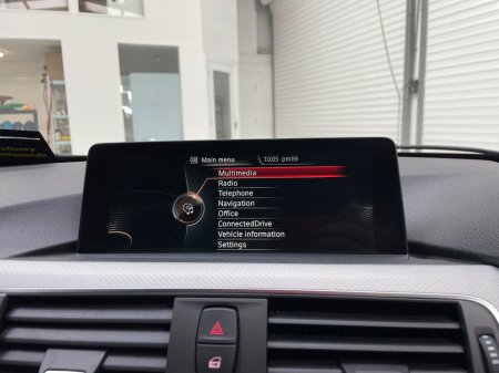 2016 BMW 3 Series - thumbnail 25