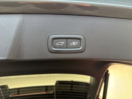 2026 Volvo EX40 ULTRA EXT RANGE *1.9% APR* €100 PER WEEK ON PCP €55,995 thumbnail