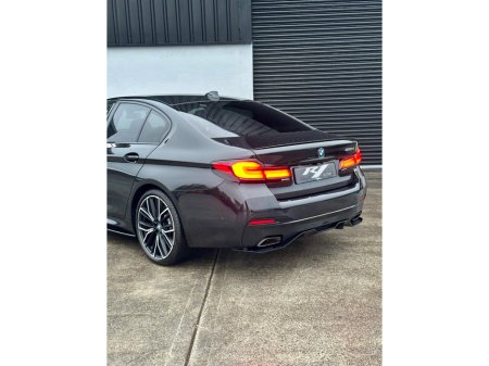 2021 BMW 5 Series  €40,995 thumbnail