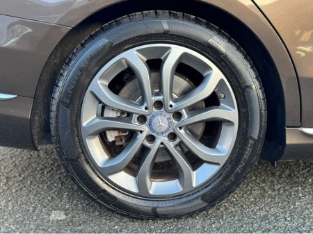 2015 Mercedes-Benz C Class AUTO LOW KMS €14,950 thumbnail