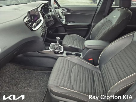 2023 Kia Ceed 1.6 MHEV GT Line Diesel €25,950 thumbnail