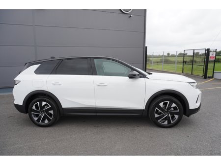 2026 Opel Grandland GS LUX HYBRID ONLY 1 IN IRELAND €53,700