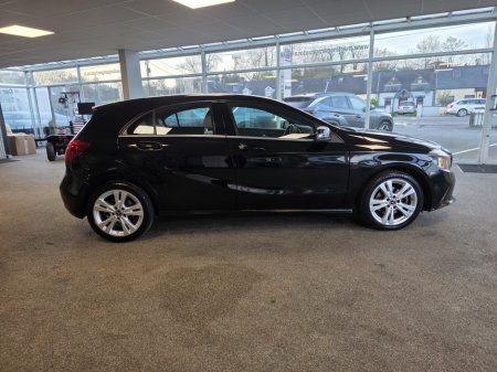 2017 Mercedes-Benz A Class - thumbnail 3