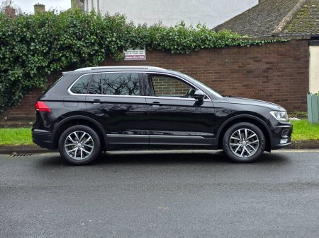 2017 Volkswagen Tiguan 2.0 TDI 150HP BMT Comfortline €13,999 thumbnail