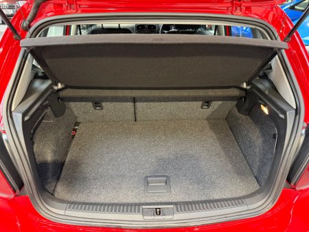 2016 Volkswagen Polo - thumbnail 24