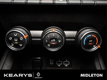 2020 Renault Clio - thumbnail 17