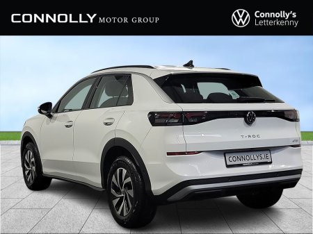 2025 Volkswagen T-Roc - thumbnail 2