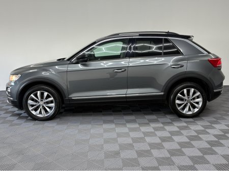 2019 Volkswagen T-Roc DESIGN TDI €18,950 thumbnail