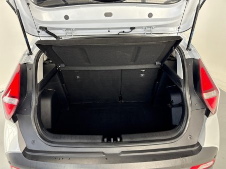 2021 Hyundai Bayon COMFORT PLUS 5DR**MULTIFUNCTIOAL STEERING WHEEL**SEMI DIGITAL DASH**AIR CONDITIONING**ELECTRIC WINDOWS**BLUETOOTH**ISOFIX**BLACK CLOTH INTERIOR**FINANCE AVAILABLE** €16,995 thumbnail