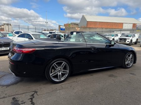 2017 Mercedes-Benz E Class - thumbnail 4