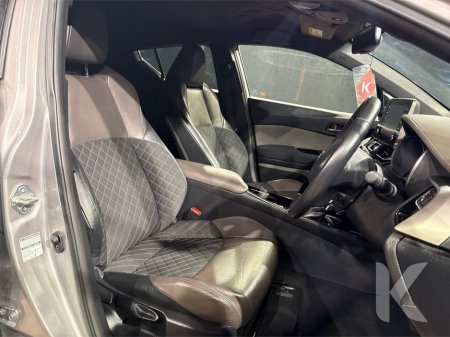 2020 Toyota C-HR - thumbnail 17